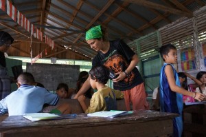 Zoe Maxon teaching kids